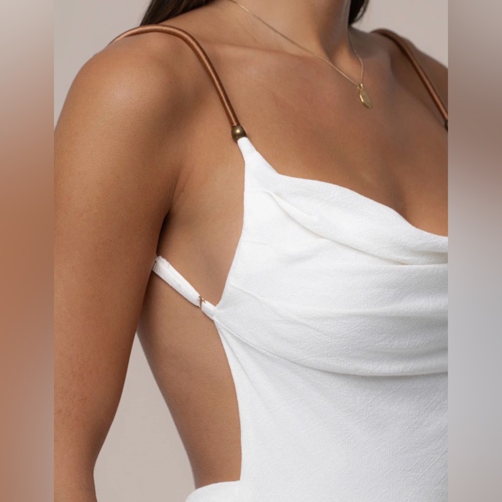 Jlux label IVORY GETAWAY LINEN MAXI DRESS size small new - Picture 4 of 4